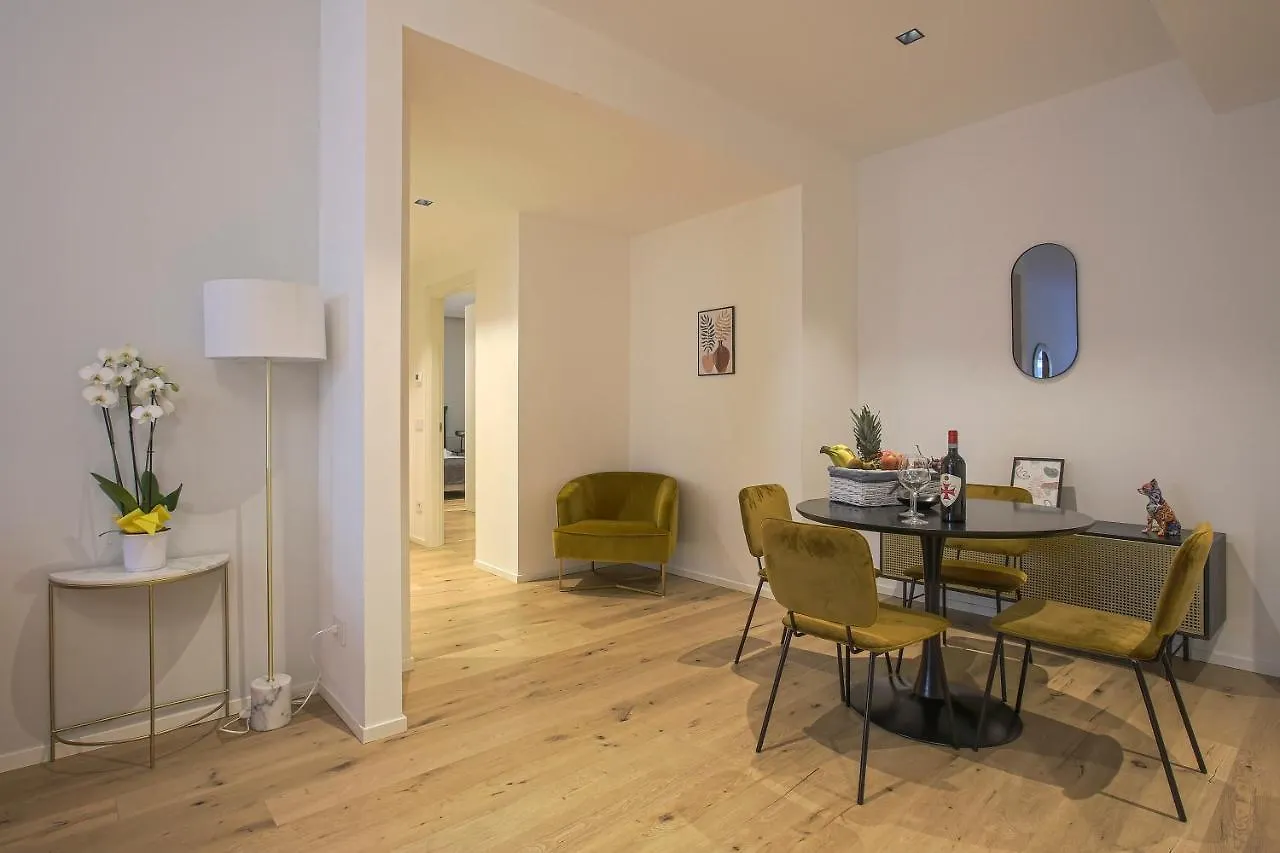 Daire Milan Lux Apartment-Hosted By Sweetstay İtalya